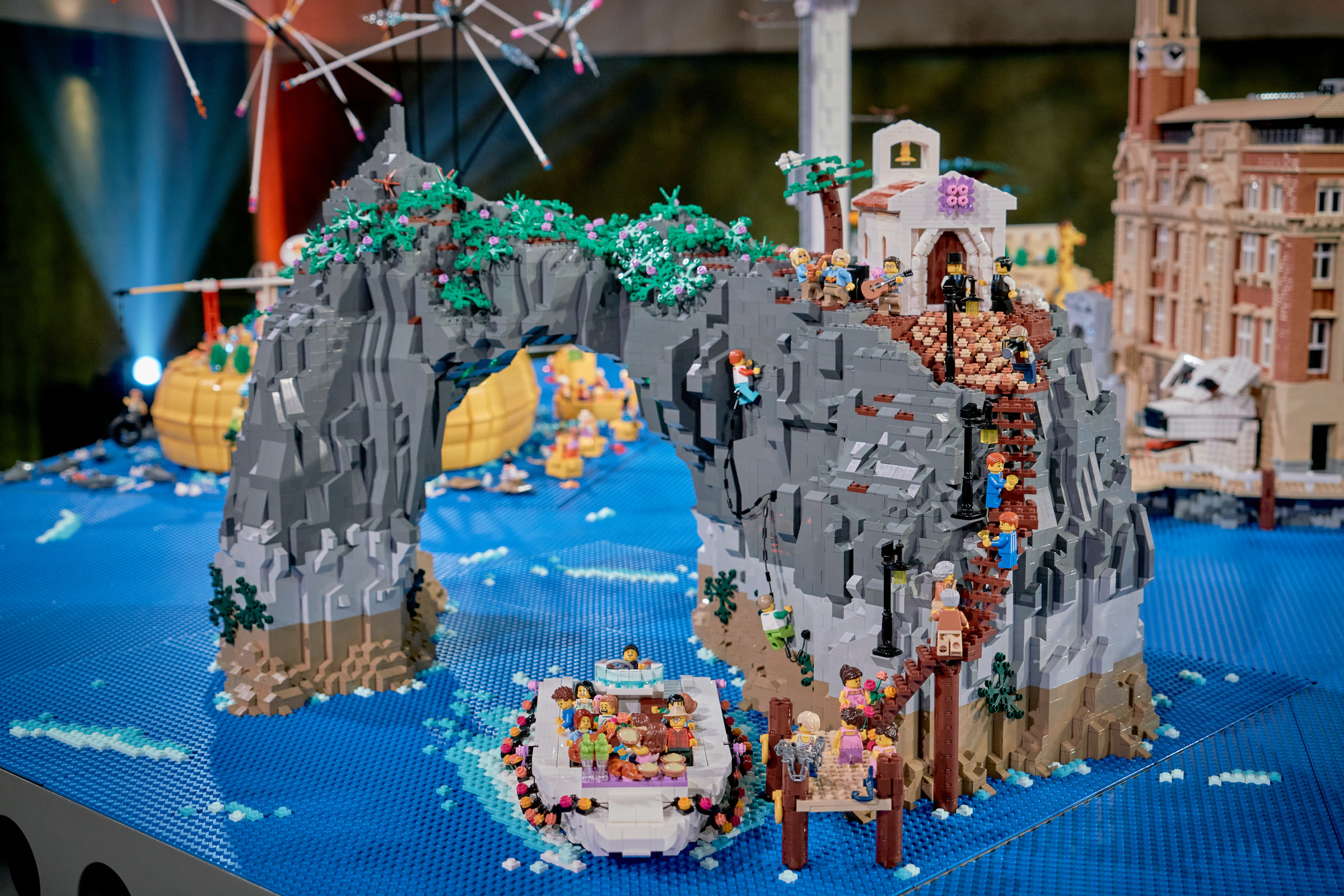 lego-masters-nz-week-one-brickset